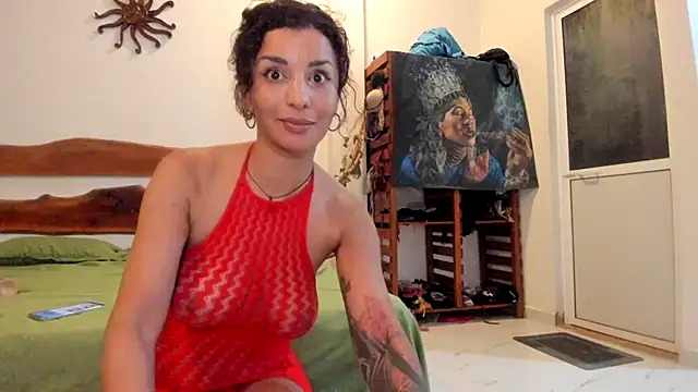 Snapshot of katia_voodoo13 chatting on 05/09/26, 08:45 katia voodoo13 online show from 05/09/26, 08:45