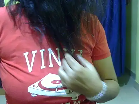 Your cutiepie  online show from 10/08/25, 05:02