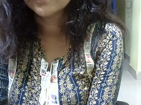 Your cutiepie  online show from 10/06/25, 05:46