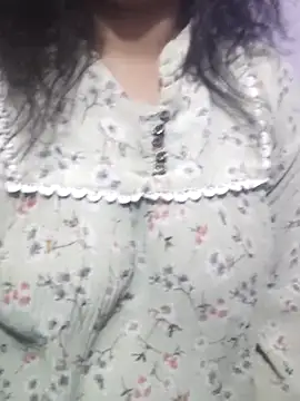 Your cutiepie  online show from 12/14/25, 05:46