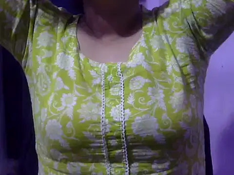 Your cutiepie  online show from 12/21/25, 05:31