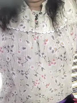 Your cutiepie  online show from 11/27/25, 09:32