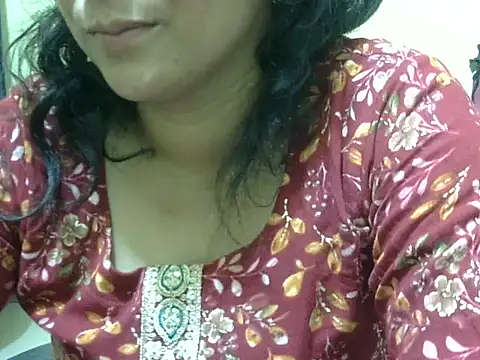 Your cutiepie  online show from 10/27/25, 05:14