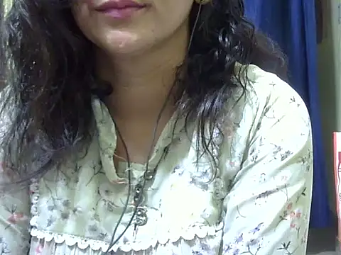 Your cutiepie  online show from 10/11/25, 06:31