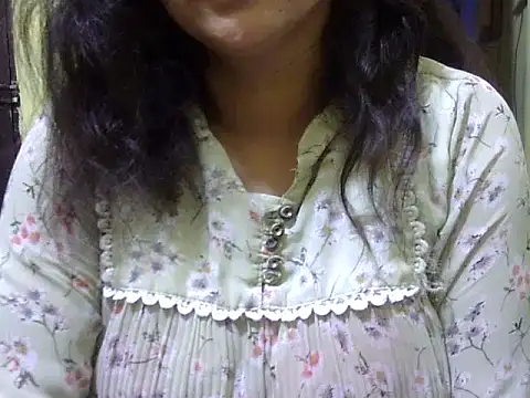 Your cutiepie  online show from 10/04/25, 05:36