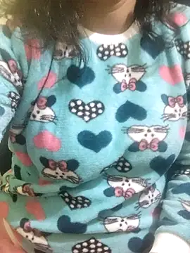 Your cutiepie  online show from 12/16/25, 06:01