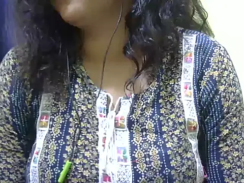 Your cutiepie  online show from 12/01/25, 05:36