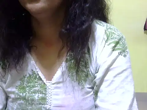 Your cutiepie  online show from 10/21/25, 06:40