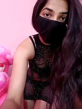 Snapshot of shnaz_1 chatting on 10/24/25, 09:19 shnaz 1 online show from 10/24/25, 09:19