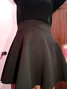 Snapshot of shnaz_1 chatting on 11/28/25, 03:17 shnaz 1 online show from 11/28/25, 03:17