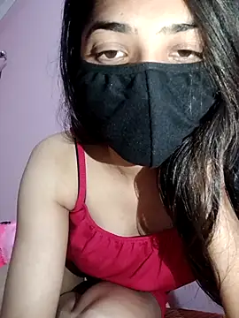 Snapshot of shnaz_1 chatting on 10/28/25, 03:33 shnaz 1 online show from 10/28/25, 03:33