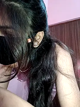 Snapshot of shnaz_1 chatting on 12/02/25, 03:52 shnaz 1 online show from 12/02/25, 03:52