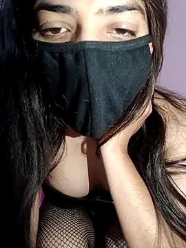 Snapshot of shnaz_1 chatting on 11/17/25, 11:20 shnaz 1 online show from 11/17/25, 11:20