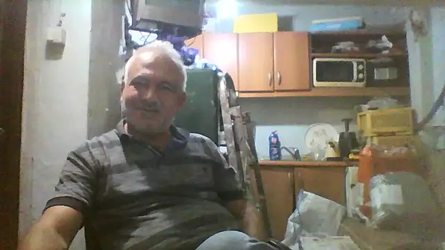 Snapshot of murat7888 chatting on 10/17/25, 06:28 murat7888 online show from 10/17/25, 06:28