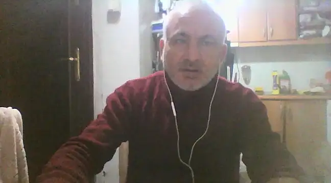 Snapshot of murat7888 chatting on 02/25/25, 03:42 murat7888 online show from 02/25/25, 03:42