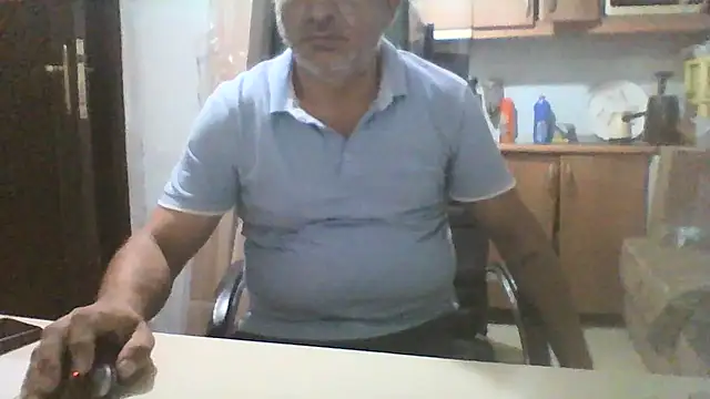 Snapshot of murat7888 chatting on 09/10/25, 06:45 murat7888 online show from 09/10/25, 06:45