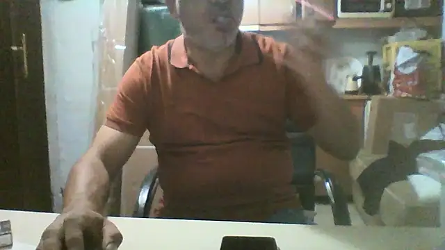 Snapshot of murat7888 chatting on 09/19/25, 06:39 murat7888 online show from 09/19/25, 06:39