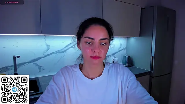 EmiliaZen online show from 06/18/26, 08:03