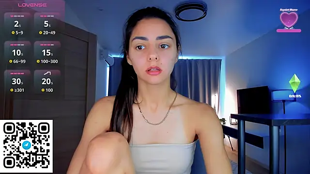 Snapshot of EmiliaZen chatting on 09/11/25, 11:21 EmiliaZen online show from 09/11/25, 11:21
