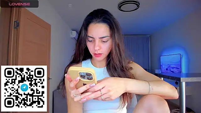 EmiliaZen online show from 11/24/25, 05:13