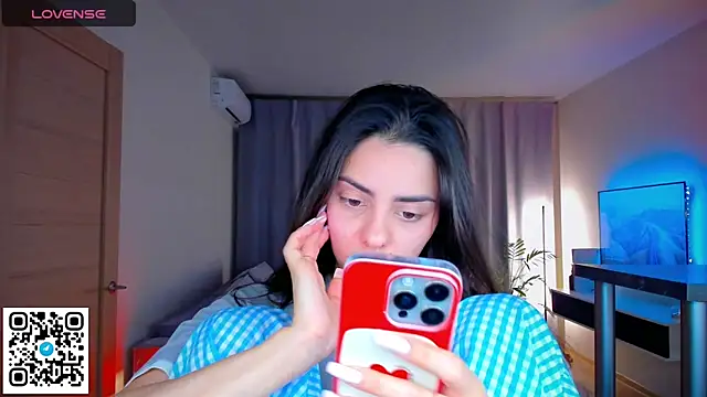 EmiliaZen online show from 02/09/26, 06:06