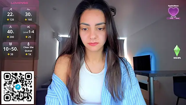 Snapshot of EmiliaZen chatting on 09/20/25, 02:11 EmiliaZen online show from 09/20/25, 02:11