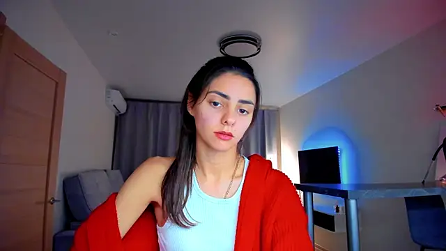Snapshot of EmiliaZen chatting on 10/01/25, 04:55 EmiliaZen online show from 10/01/25, 04:55