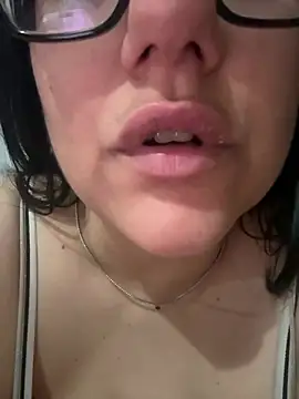 daianaspencer online show from 04/28/26, 06:51