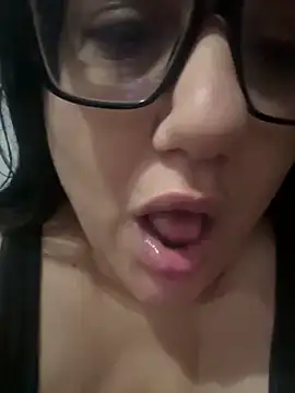 daianaspencer online show from 12/22/25, 08:36