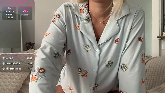 Snapshot of xdaisyhansen chatting on 12/02/25, 10:50 xdaisyhansen online show from 12/02/25, 10:50