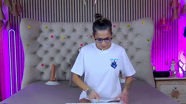 PlayfulShow online show from 11/11/25, 09:04