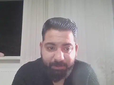 Snapshot of Armand66_ chatting on 09/28/25, 08:49 Armand66  online show from 09/28/25, 08:49