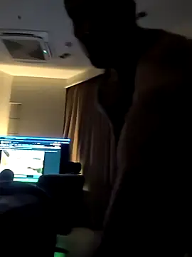 xdream online show from 11/08/25, 06:44