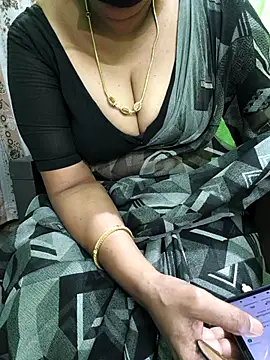 Snapshot of niiveditha chatting on 09/23/25, 02:29 niiveditha online show from 09/23/25, 02:29