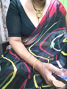 niiveditha online show from 11/16/25, 01:21