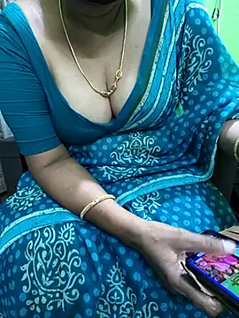 Snapshot of niiveditha chatting on 09/18/25, 02:09 niiveditha online show from 09/18/25, 02:09