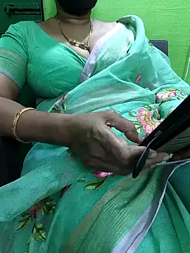 Snapshot of niiveditha chatting on 10/09/25, 02:50 niiveditha online show from 10/09/25, 02:50