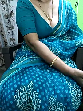 Snapshot of niiveditha chatting on 09/19/25, 02:26 niiveditha online show from 09/19/25, 02:26