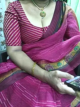 niiveditha online show from 11/22/25, 09:08