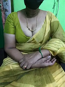 Snapshot of niiveditha chatting on 03/18/25, 06:06 niiveditha online show from 03/18/25, 06:06