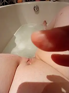 NoLubricantNeeded online show from 12/20/25, 07:39