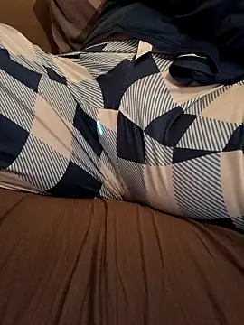 Snapshot of NoLubricantNeeded chatting on 10/06/25, 10:54 NoLubricantNeeded online show from 10/06/25, 10:54