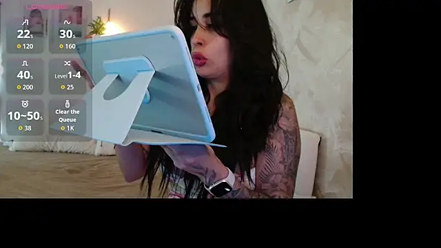 ambergirl14 online show from 04/15/26, 10:43