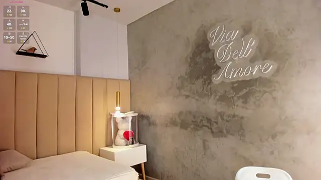 Snapshot of Zoee_monroe chatting on 02/14/26, 07:14 Zoee monroe online show from 02/14/26, 07:14