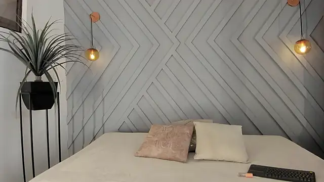 Zoee monroe online show from 03/15/26, 01:18