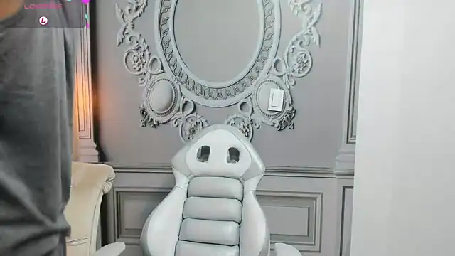 Andy dior18 online show from 10/12/25, 02:13