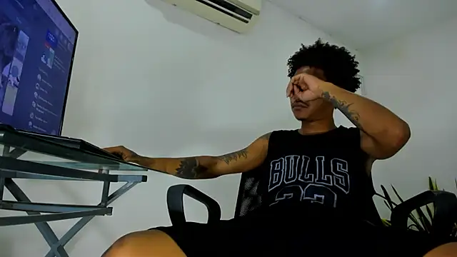 Snapshot of blackdirty420 chatting on 03/15/25, 03:37 blackdirty420 online show from 03/15/25, 03:37