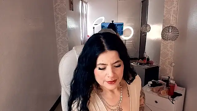 Snapshot of lizha_milf chatting on 09/20/25, 05:07 lizha milf online show from 09/20/25, 05:07