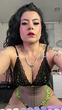 lizha milf online show from 11/06/25, 05:06