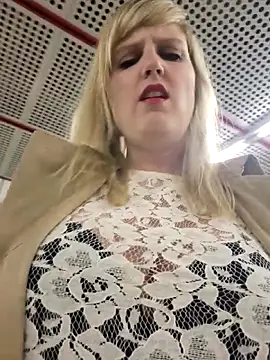 Sexybiene969 online show from 09/26/25, 03:08